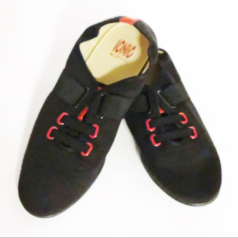 Ionic Epic Black Canvas Peaton Athlete Shoes 9M